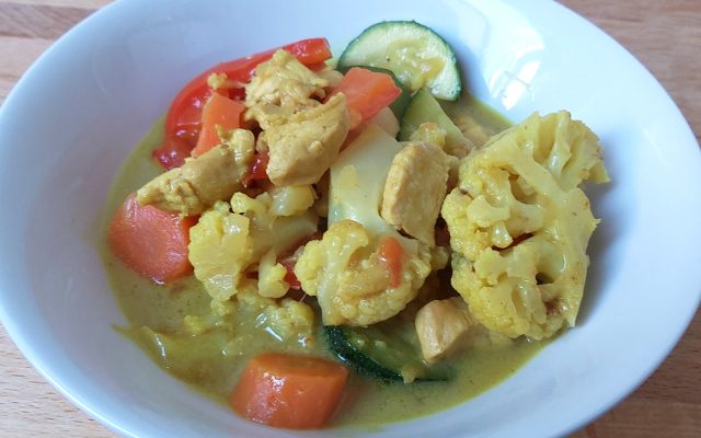 zöldséges currys csirke